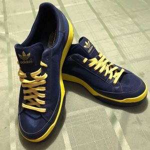 Adidas Tennis Sneakers